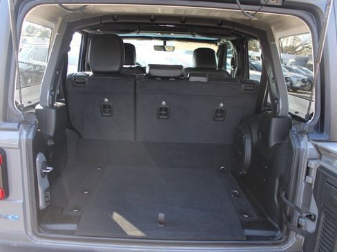 Used 2023 Jeep Wrangler Unlimited Rubicon 4xe image 41