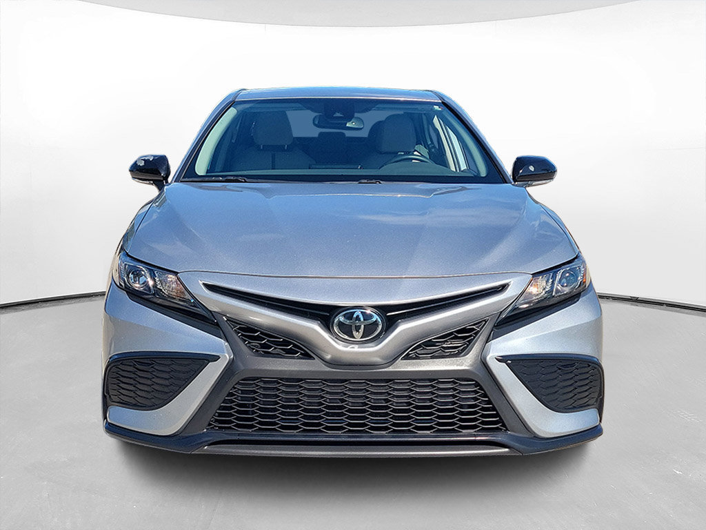 Used 2024 Toyota Camry SE w/ Convenience Package FWD image 2