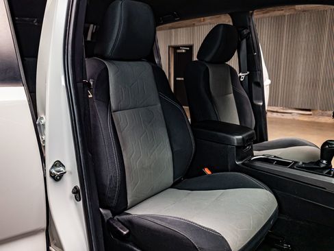 Used 2023 Toyota Tacoma TRD Sport image 28