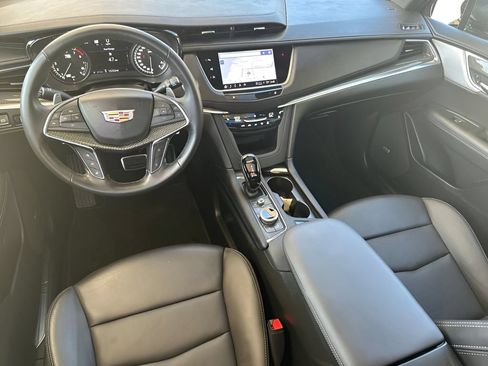 Used 2024 Cadillac XT5 Sportv w/ Technology Package AWD/4WD image 9