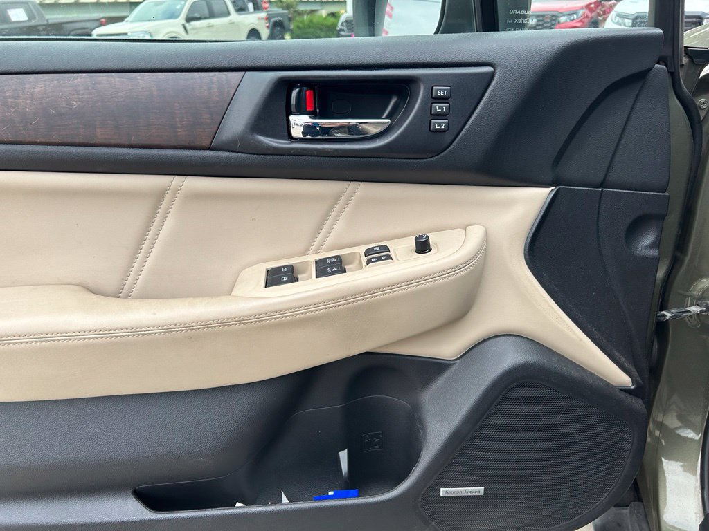 Used 2019 Subaru Outback 2.5i Limited AWD/4WD image 16