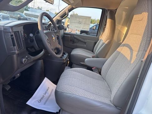 New 2025 Chevrolet Express 3500 w/ Power Convenience Package image 12