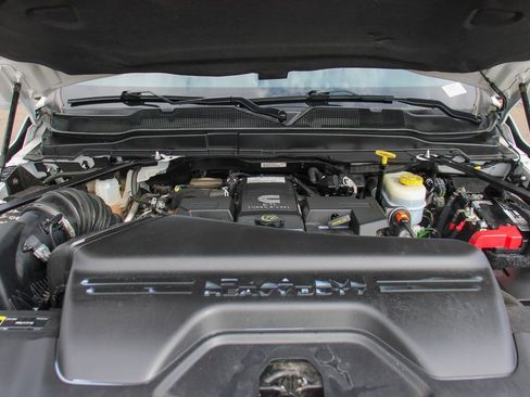 Used 2021 RAM 3500 Tradesman w/ Chrome Appearance Group image 12