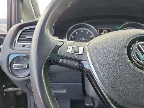 Used 2018 Volkswagen Golf SEL FWD image 22