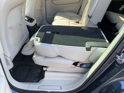 Used 2023 Volvo XC90 T8 Ultimate w/ Lounge Package AWD/4WD image 37