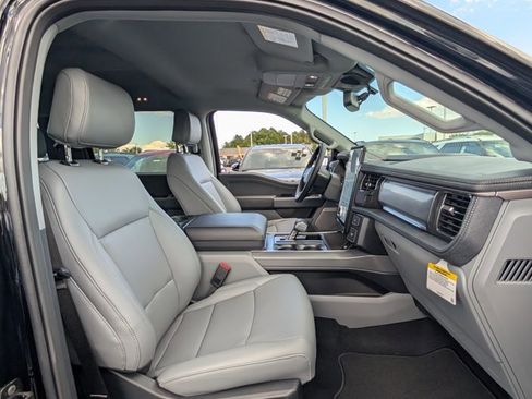 New 2025 Ford F150 Lightning Flash AWD/4WD image 10