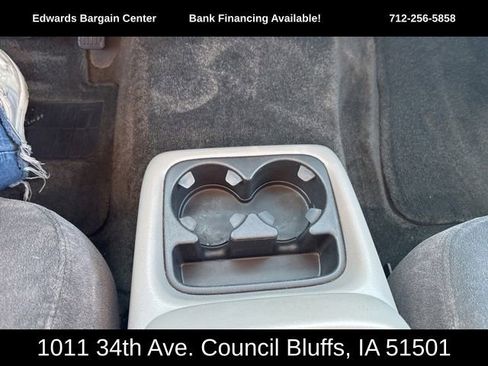 Used 2002 Chevrolet Suburban LS image 18