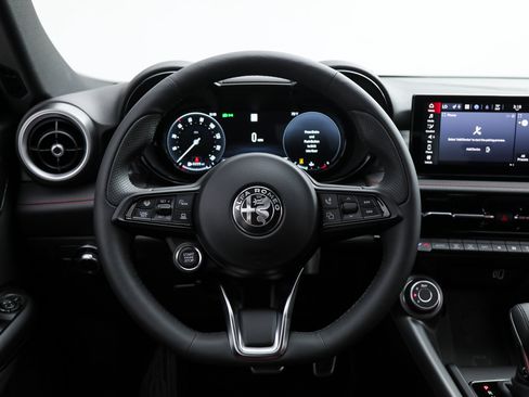 New 2026 Alfa Romeo Tonale w/ Red Premium Package AWD/4WD image 17