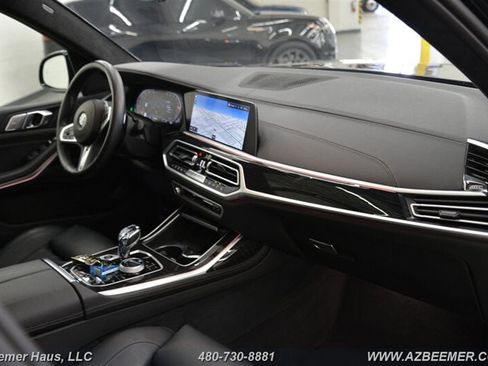 Used 2022 BMW X7 xDrive40i w/ M Sport Package image 19