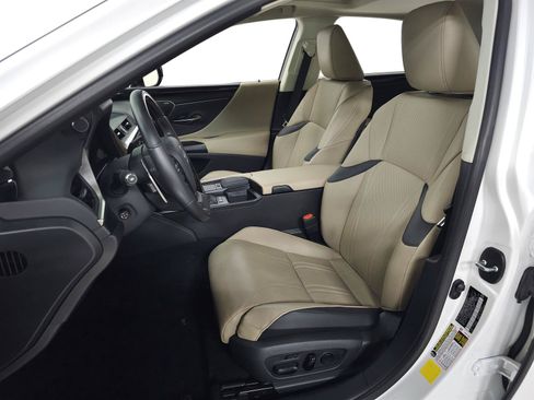 Used 2021 Lexus ES 300h w/ Accessory Package 2 FWD image 15