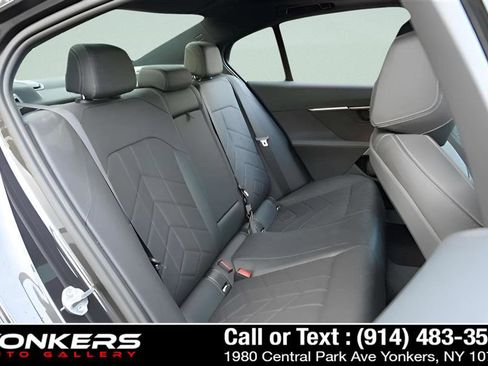 Used 2024 BMW 530i xDrive 530i xDrive image 38