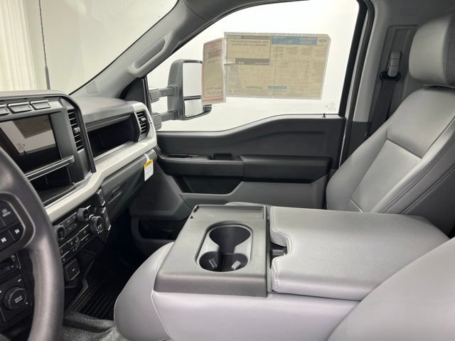 New 2024 Ford F550 4x4 Regular Cab Super Duty image 13