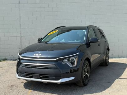 Used 2024 Kia Niro EX