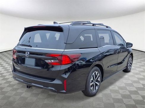 New 2026 Honda Odyssey EX-L image 3