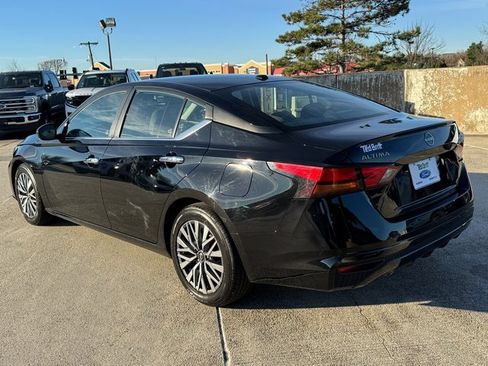 Used 2023 Nissan Altima 2.5 SV image 10