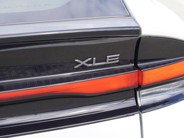 Certified 2024 Toyota Prius XLE FWD image 10