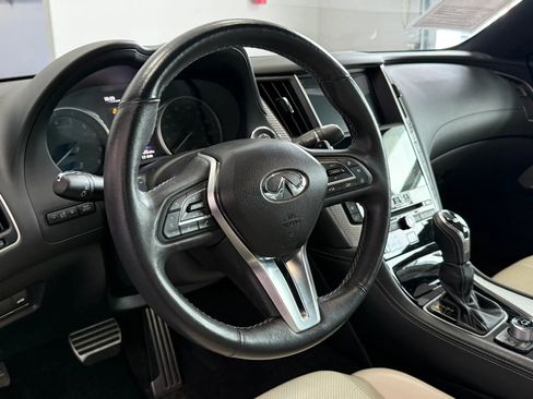 Used 2019 INFINITI Q60 Red Sport 400 w/ Proactive Package image 9