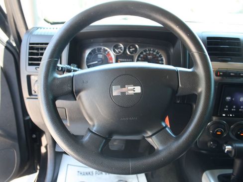 Used 2007 HUMMER H3 w/ Chrome Appearance Package AWD/4WD image 23