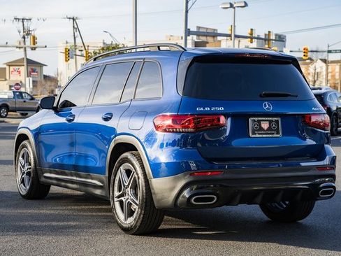 Used 2021 Mercedes-Benz GLB 250 4MATIC image 5