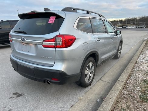 Used 2022 Subaru Ascent Premium w/ Convenience Package image 3