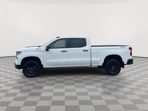 Used 2024 Chevrolet Silverado 1500 LT Trail Boss w/ Protection Package AWD/4WD image 8