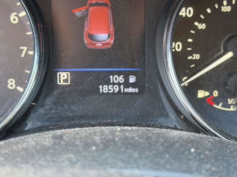 Used 2020 Nissan Rogue Sport SV image 27