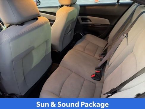 Used 2016 Chevrolet Cruze LT w/ Sun And Sound Package FWD image 15