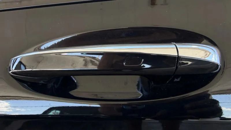 Used 2020 Mercedes-Benz C 300 Sedan image 12