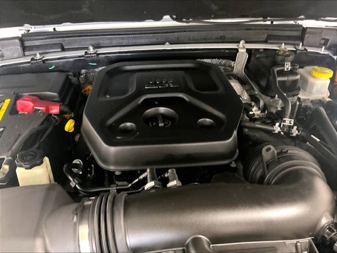 Used 2024 Jeep Wrangler Willys image 28