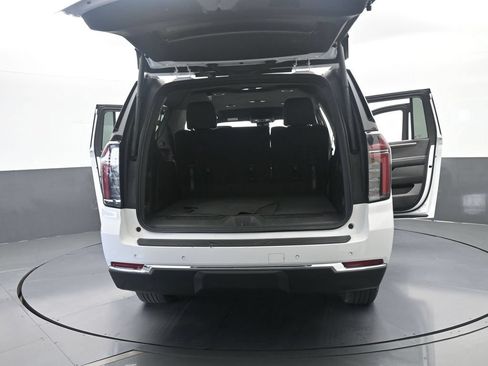 Used 2025 Chevrolet Suburban LT RWD image 81