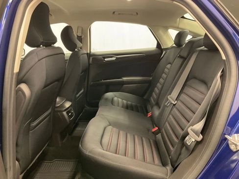 Used 2016 Ford Fusion SE image 33
