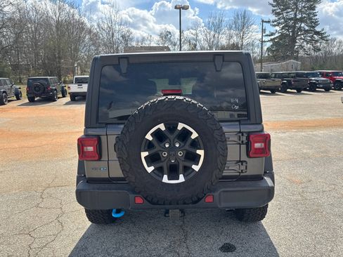 Used 2025 Jeep Wrangler Unlimited Rubicon 4xe w/ Convenience Group image 6