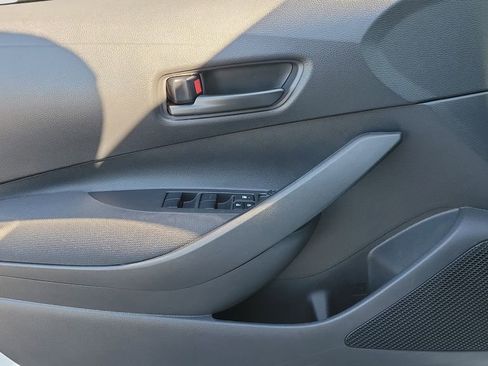 Used 2025 Toyota Corolla LE image 16