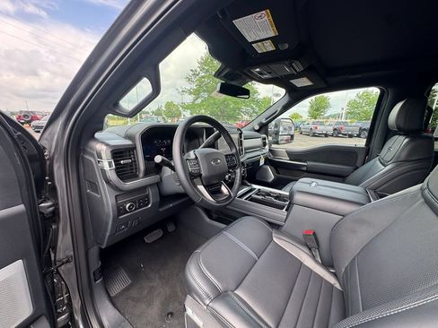 New 2026 Ford F250 Platinum w/ Tremor Off-Road Package AWD/4WD image 8