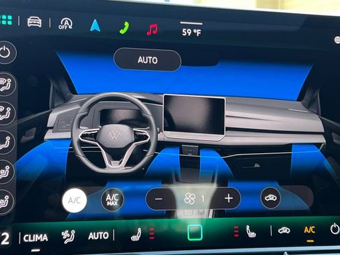 New 2026 Volkswagen GTI SE FWD image 21
