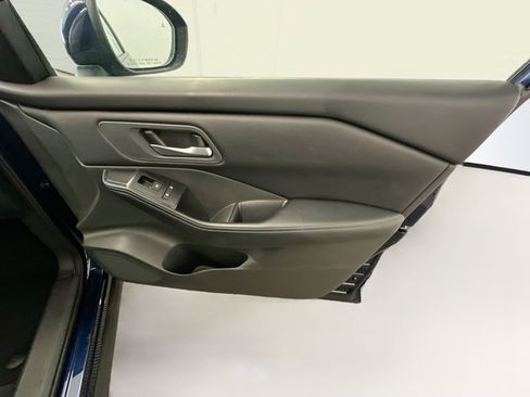 Used 2026 Nissan Rogue SV AWD/4WD image 33