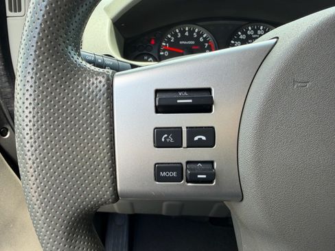 Used 2021 Nissan Frontier SV AWD/4WD image 18