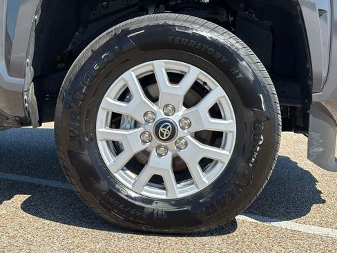 Used 2025 Toyota Tacoma SR5 image 8