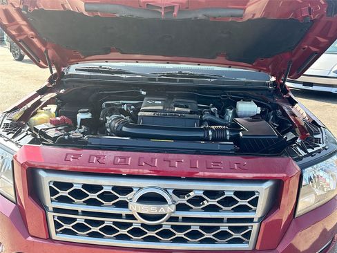 Used 2022 Nissan Frontier SV AWD/4WD image 28