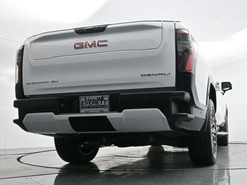 Used 2026 GMC Sierra EV Denali image 46