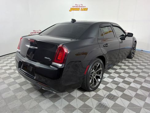 Used 2016 Chrysler 300 S w/ Light Group RWD image 6