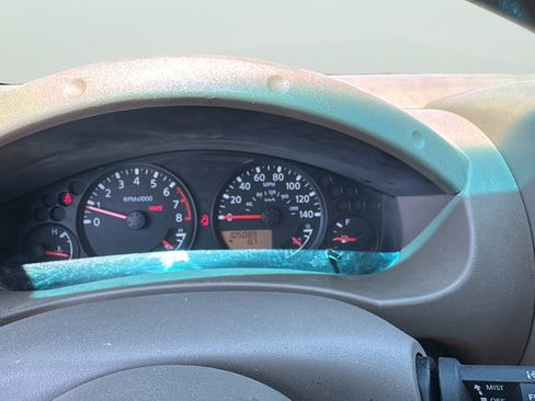 Used 2017 Nissan Frontier SV RWD image 28