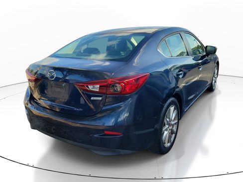 Used 2017 MAZDA MAZDA3 Touring FWD image 5