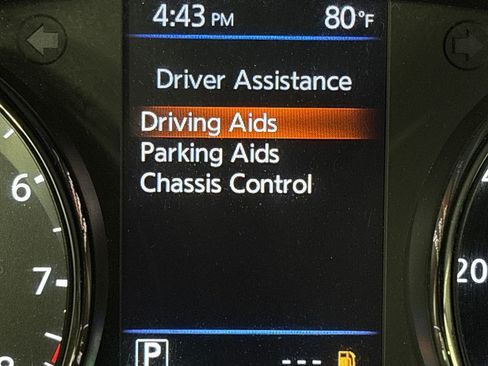 Used 2019 Nissan Rogue SV w/ Premium Package image 26