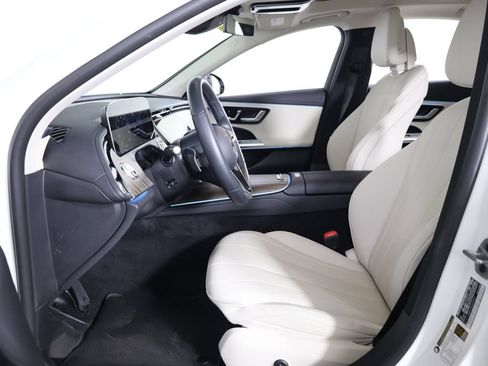 Certified 2025 Mercedes-Benz E 450 4MATIC Sedan image 24