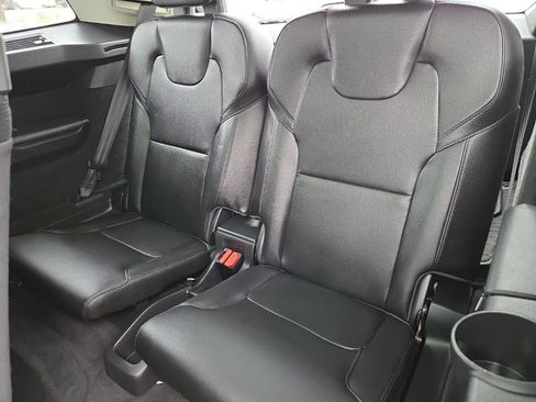 Used 2019 Volvo XC90 T6 Momentum image 26