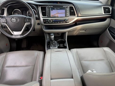 Used 2016 Toyota Highlander Limited AWD/4WD image 14