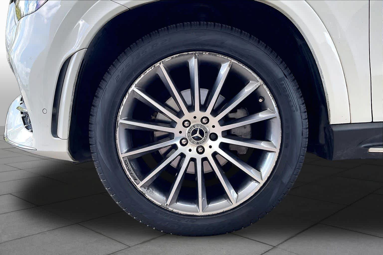 Used 2021 Mercedes-Benz GLE 350 4MATIC image 10