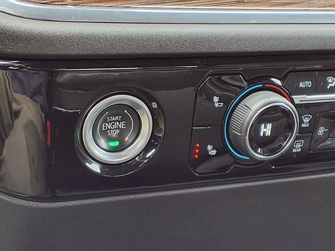 Used 2023 Chevrolet Silverado 1500 LT image 13