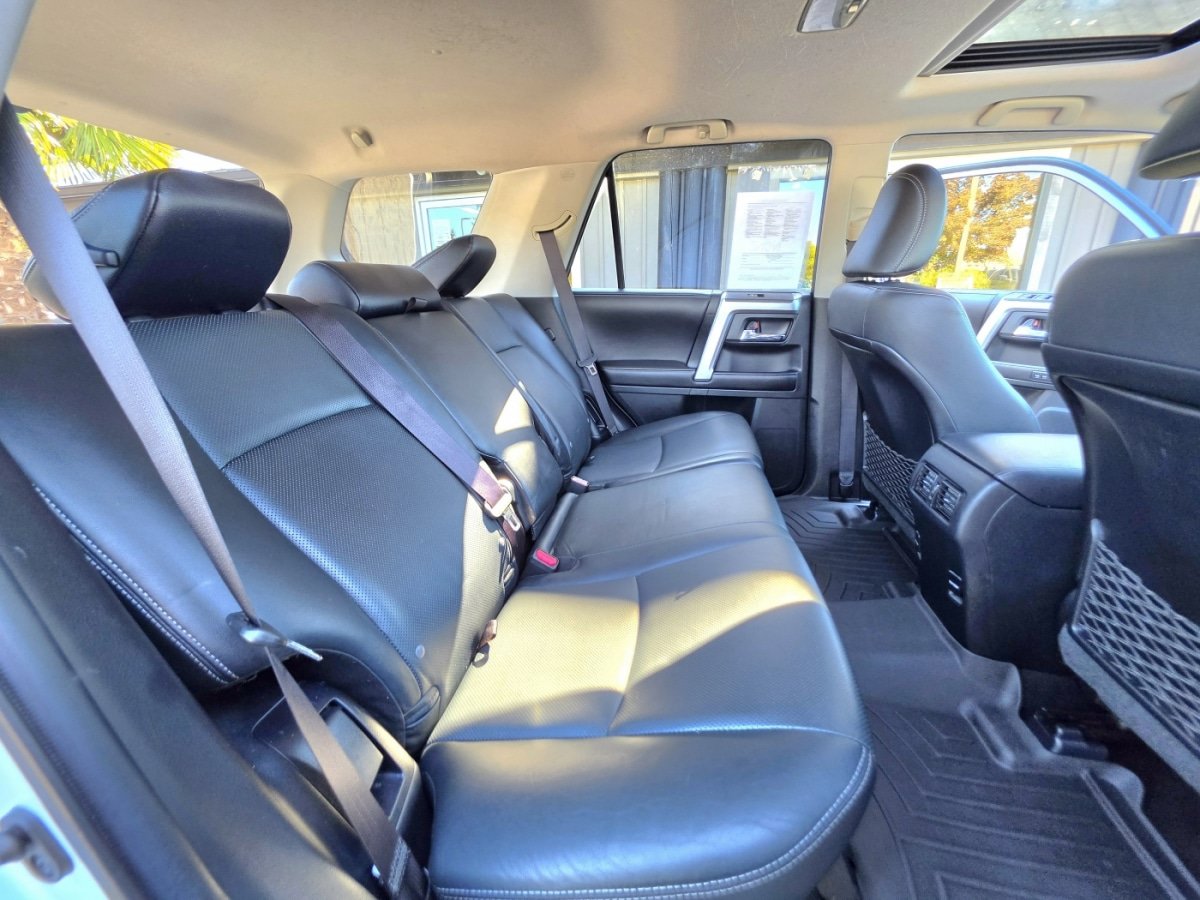 Used 2017 Toyota 4Runner Limited AWD/4WD image 10